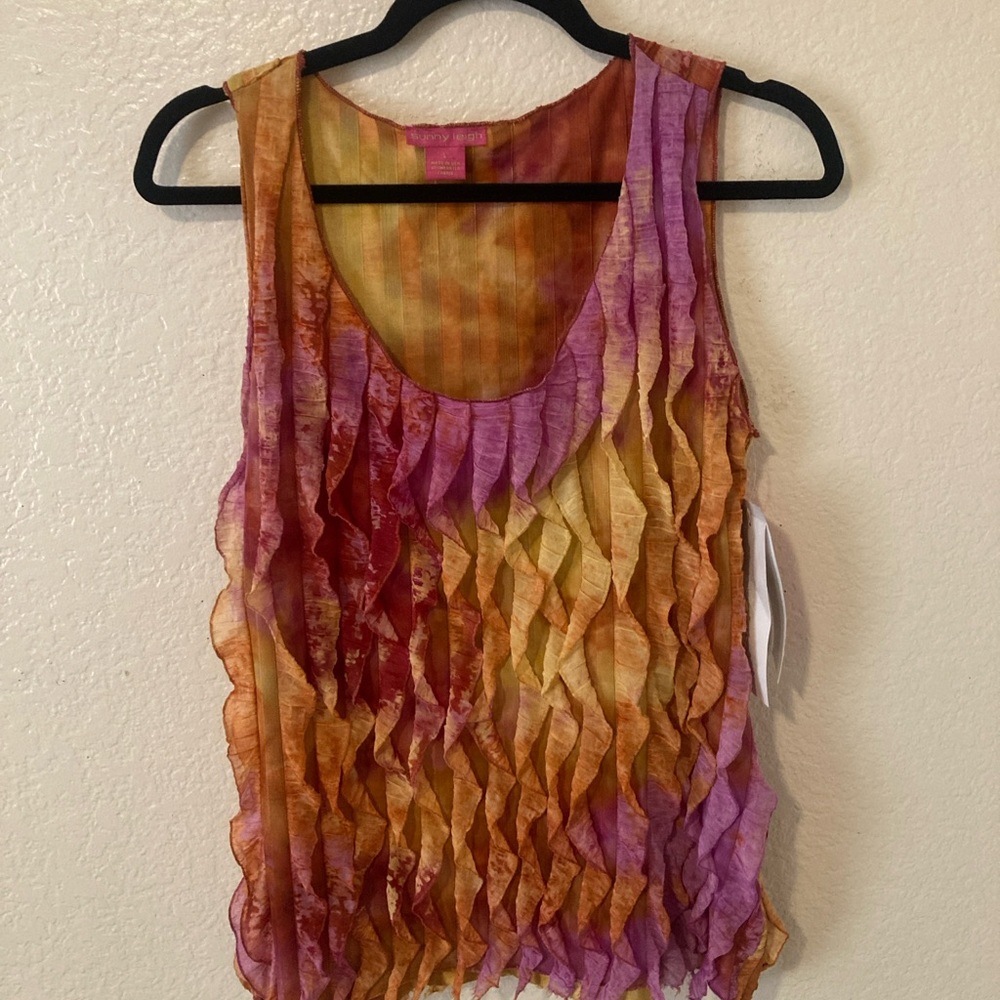Sunny Leigh Gold and Pink Pleated Sleeveless Tank Top